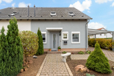 Vorderansicht - Die Suche hat ein Ende! Doppelhaushälfte,bezugsbereit-mit Garage und Sonnenterrasse in Teutschenthal