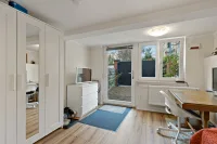 Wohn- und Schlafzimmer