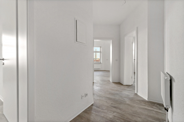 Helle und moderne 2-Zimmer-Wohnung – Erstbezug nach Sanierung! 06112 Halle, Etagenwohnung zur Miete