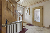 Treppe - Auf der Suche nach den eigenen 4 Wänden? Saniertes Einfamilienhaus mit Nebengelass in Osendorf