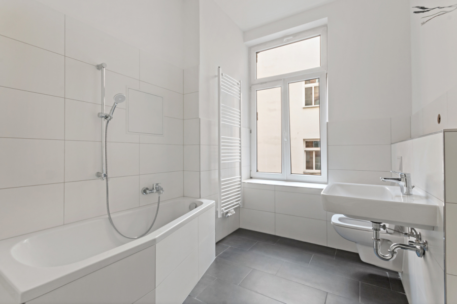 Moderne 3-Raum Altbauwohnung im Herzen von Halle! - Photo 1