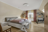 Schlafzimmer OG - Hier müssen Sie nur noch einziehen! Bezugsbereites Einfamilienhaus in der Frohen Zukunft!
