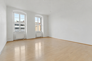 Ideal für Wohnbeginner! Das erste kleine Reich in der Brüderstraße! 06108 Halle, Etagenwohnung zur Miete