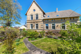 Hausansicht Garten - Kernsaniertes und strahlendes “Liebhaberstück” – großes Einfamilienhaus in Steuden!