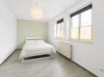 Schlafzimmer - Ruhige 2-Zimmer-Wohnung mit Einbauküche – attraktive Kapitalanlage in Halle-Ammendorf!