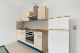 Küche - Ruhige 2-Zimmer-Wohnung mit Einbauküche – attraktive Kapitalanlage in Halle-Ammendorf!