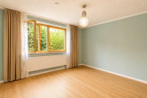 Schlafzimmer 2 OG - Wohnen auf Hausniveau – außergewöhnliche Eigentumswohnung in Bestlage von Halle-Kröllwitz