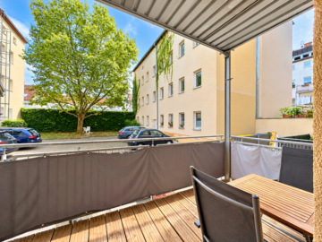 Rarität – Kleine 2-Raumwohnung mit Terrasse und EBK im Giebichensteinviertel 06114 Halle, Erdgeschosswohnung zur Miete