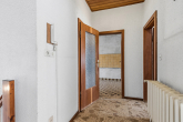 Flur OG - Handwerker aufgepasst! Einfamilienhaus mit Pool und Garage in Delitz am Berge