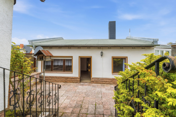 Handwerker aufgepasst! Einfamilienhaus mit Pool und Garage in Delitz am Berge 06246 Delitz am Berge, Einfamilienhaus zum Kauf