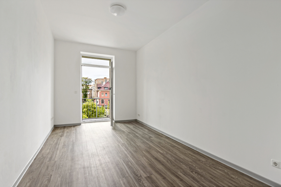 Schöne 2-Raum-Wohnung mit Balkon in der Nähe vom Steintor! - Photo 2