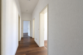 Flur - Altbaucharme in Giebichenstein – helle 3-Zimmer-Wohnung mit Einbauküche