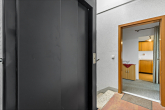 Personenaufzug - Dachgeschoss Wohnung mit Fahrstuhl und freiem Blick auf die Rennbahn in Ha-Neu!