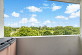Balkon - Dachgeschoss Wohnung mit Fahrstuhl und freiem Blick auf die Rennbahn in Ha-Neu!