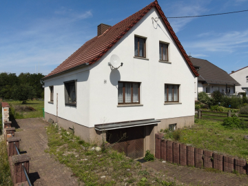 Gestalten, leben, wohlfühlen: Einfamilienhaus mit viel Potenzial in Teutschenthal 06179 Teutschenthal, Einfamilienhaus zum Kauf