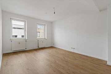 Gepflegte Studentenwohnung ab Sofort verfügbar! 06112 Halle, Dachgeschosswohnung