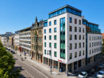 Hausansicht - Attraktive Einzelhandels- und Ausstellungsfläche mit großzügiger Schaufensterfront