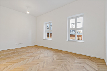 Wohnen mit Charme: Exklusive 1,5-Zimmer-Wohnung im Denkmal – nur wenige Schritte zur Saale! 06118 Halle, Etagenwohnung zur Miete