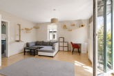 Wohnzimmer - Vermietete 2-Raum-Dachgeschosswohnung mit Balkon in gefragter Lage von Halle!