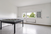 Beispiel unmöbliertes Zimmer - Großzügige Büro- und Gewerbefläche in Merseburg – ca. 834 m² teilbar anmietbar!
