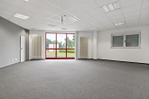 Büro EG - Großzügige Büro- und Gewerbefläche in Merseburg – ca. 834 m² teilbar anmietbar!
