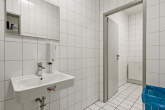 WC Damen EG - Großzügige Büro- und Gewerbefläche in Merseburg – ca. 834 m² teilbar anmietbar!