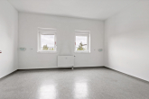 Beispiel unmöbliertes Zimmer - Großzügige Büro- und Gewerbefläche in Merseburg – ca. 834 m² teilbar anmietbar!