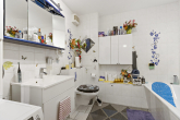 Badezimmer - Ruhig gelegene Eigentumswohnung im Hochparterre mit Balkon in der Geseniusstraße zu verkaufen!!!