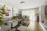 Wohnzimmer - Ruhig gelegene Eigentumswohnung im Hochparterre mit Balkon in der Geseniusstraße zu verkaufen!!!