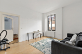 Wohnzimmer mit offener Küche - Möblierte 2-Raumwohnung in der Freiimfelder Straße!