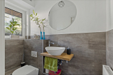 Gäste-WC EG - Hier wird selten verkauft!!! 3-Raum-Maisionette ETW mit Terrasse, Grünfläche und Garage