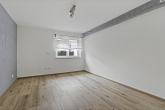Kinderzimmer UG - Hier wird selten verkauft!!! 3-Raum-Maisionette ETW mit Terrasse, Grünfläche und Garage
