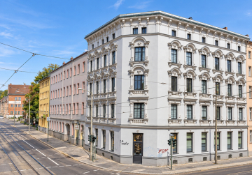 Helle 2-Zimmer-Wohnung mit Einbauküche 06112 Halle, Etagenwohnung