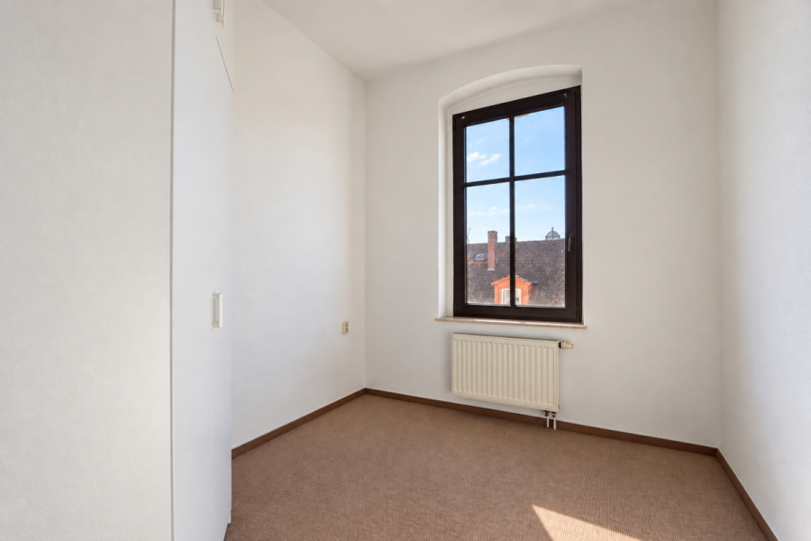 Helle 2-Zimmer-Wohnung mit Einbauküche - Foto 2