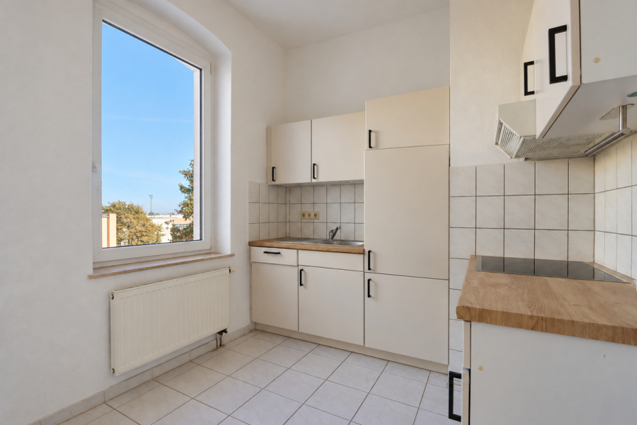 Helle 2-Zimmer-Wohnung mit Einbauküche - Foto 4