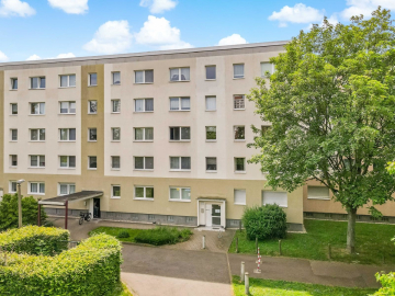 Frisch sanierte 3-Raumwohnung mit Balkon und Aufzug 06124 Halle, Etagenwohnung