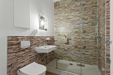 Badezimmer - Frisch sanierte 3-Raumwohnung mit Balkon und Aufzug