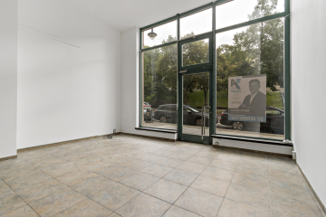 Modernes Ladenkonzept: Sichtbarkeit, Komfort und Stil vereint 06108 Halle, Ladenlokal