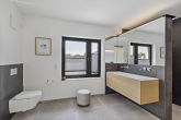 Badezimmer - Klare moderne Architektur in perfekter Wohnlage – Halle/ Nietleben
