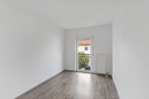 Zimmer 1 1.OG - Familienfreundliches Reihenendhaus in Queis….inklusive Garage, Stellplatz und kleinem Garten mit überdachter Terrasse!!!