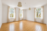 Schlafzimmer 2 - “Liebhaberstück” – großes Einfamilienhaus in Steuden! kernsaniert und strahlend….