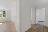 Flur - Schnell sein lohnt sich- modern sanierte 2 Zimmerwohnung mit Balkon und Fußbodenheizung