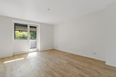 Wohnzimmer - Schnell sein lohnt sich- modern sanierte 2 Zimmerwohnung mit Balkon und Fußbodenheizung