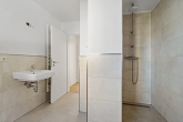 Dusche - Schnell sein lohnt sich- modern sanierte 2 Zimmerwohnung mit Balkon und Fußbodenheizung