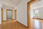 Flur - Viel Platz für Ihr Zuhause: Helle 2-Zimmer-Wohnung mit Balkon und Tageslichtbad