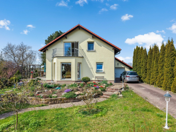 Familienhaus mit Kamin, Fußbodenheizung und traumhaftem Grundstück in Gimritz 06193 Wettin-Löbejün, Einfamilienhaus zum Kauf