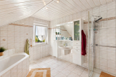 Badezimmer OG - Familienhaus mit Kamin, Fußbodenheizung und traumhaftem Grundstück in Gimritz
