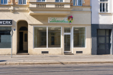 Außenaufnahme - Raum für kreative Ideen – Ladenfläche mit Schaufensterfront in belebter Lage