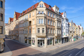 Außenaufnahme - Raum für kreative Ideen – Ladenfläche mit Schaufensterfront in belebter Lage