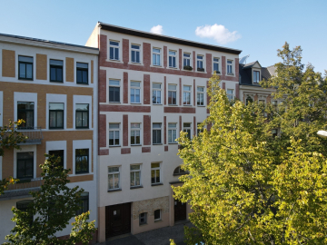 Attraktive 3-Raumwohnung mit Terrasse und Einbauküche in der Melanchthonstraße! 06110 Halle, Erdgeschosswohnung zum Kauf
